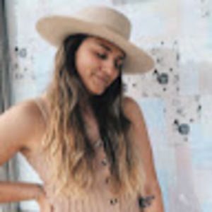 Meet your Posher, Jenny